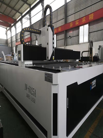 �����и��